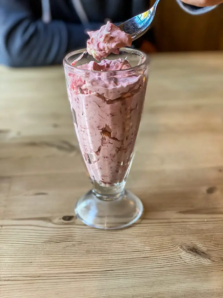 eton mess from the dabbling duck pub in great massingham