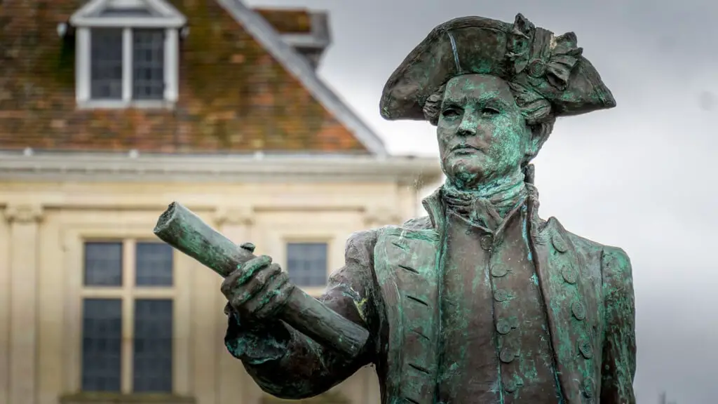 close up of the statue of George Vancouver in King's Lynn