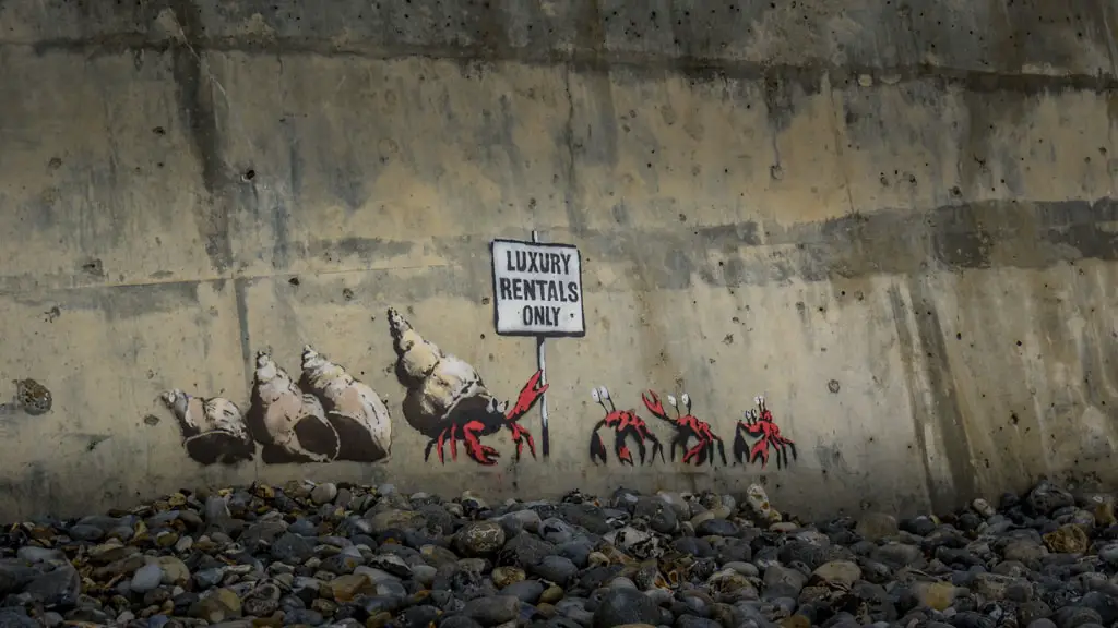 small mural of crabs in cromer