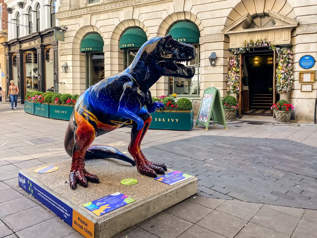 t-rex on london street by the ivy