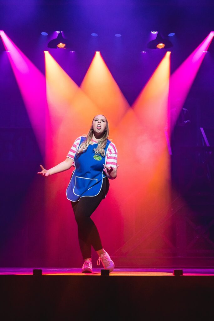 Lauren (played by Emmie Wright) singing in Kinky Boots at Norwich Theatre Royal