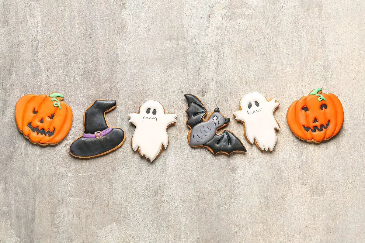 cookies decorated like pumpkin, witches hat, ghost, bats for halloween