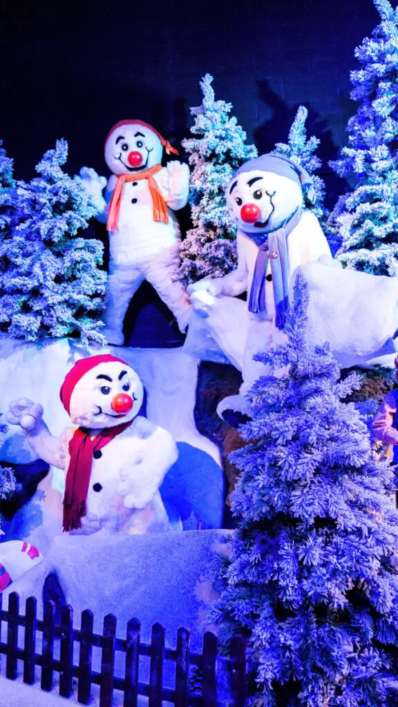 snowmen inside Fantasyland at Thursford