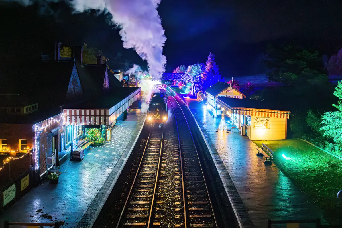 The Norfolk Lights Express coming into Weyborne Station.